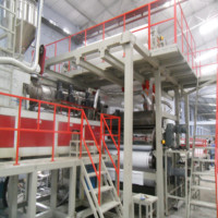 Ligne de production de bâches en PVC et de bâches plastiques avec machine de fabrication à double vis et traitement de film haute productivité par PLC