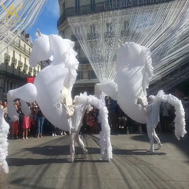 Se puede ir andando caballo inflable trajes desfile festival Fiesta Decoración