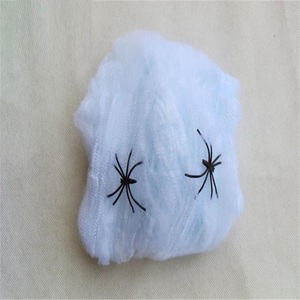 Toile <span class=keywords><strong>d</strong></span>'araignée en coton extensible amusante pour Halloween avec 2 araignées en plastique - Product Image 4