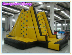 Parete da Arrampicata Acquatica Gonfiabile Gigante con Montagna per Giardino - Product Image 6