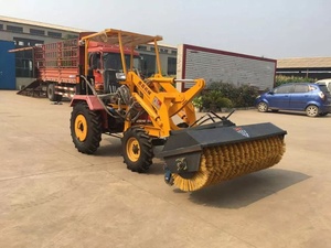 Traktor pertanian pembawa modifikasi dengan ember baki garpu traktor pemuat depan