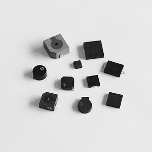 สต็อกตัวอย่างฟรี11*9*1.7มิลลิเมตร5โวลต์ <span class=keywords><strong>SMD</strong></span> <span class=keywords><strong>Piezo</strong></span> <span class=keywords><strong>Buzzer</strong></span>