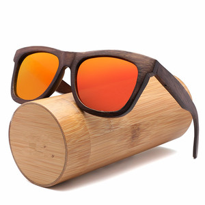 Gafas <span class=keywords><strong>de</strong></span> sol con logotipo personalizado <span class=keywords><strong>para</strong></span> hombre y mujer, lentes polarizadas <span class=keywords><strong>de</strong></span> madera negra, OEM <span class=keywords><strong>de</strong></span> fábrica - Product Image 1