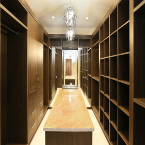 Coiffeuse personnalisée en bois, style cabine à marié - Product Image 5