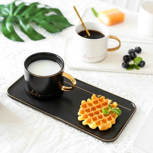 Gros articles ménagers <span class=keywords><strong>petit</strong></span> <span class=keywords><strong>déjeuner</strong></span> couple en céramique en grès <span class=keywords><strong>tasse</strong></span> à café <span class=keywords><strong>soucoupe</strong></span> doré intercalez - Product Image 3