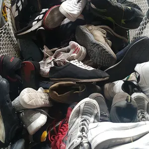 Contenedores de ropa de segunda mano, ropa usada, zapatos de baloncesto usados, venta al por mayor