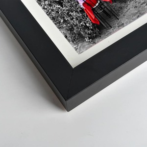 Bingkai Foto Kotak Bayangan Hitam Plastik Modern Ukuran Kustom Pabrikan Profesional dengan Kaca - Product Image 4