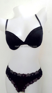 Set di Lingerie Coordinato alla Moda, Reggiseno e Slip Sexy per Giovani Donne del Bangladesh - Product Image 3