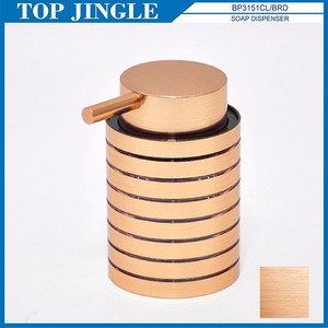 Distributeur de savon à main double moderne fantaisie avec placage de cuivre pour usage domestique et hôtelier - Product Image 5