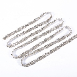 Gli accessori all'ingrosso della disposizione del cristallo di rocca di bling cucono sulla cinghia di cristallo bianca del <span class=keywords><strong>vestito</strong></span> da cerimonia nuziale di applique del corpetto della correzione a caldo <span class=keywords><strong>per</strong></span> il <span class=keywords><strong>vestito</strong></span> da sposa RH9 - Product Image 6