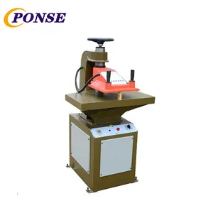 China Cheap Automatic Plastic Shoe Making Machine