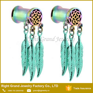 De acero inoxidable de la pluma cuelgan dreamcatcher tapones de oído del túnel - Product Image 2