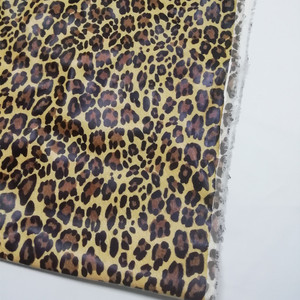 2024 leopardata oeko <span class=keywords><strong>tex</strong></span> 100 giacche/pantaloni/gonne/vestiti standard da donna in morbida pelle sintetica - Product Image 4