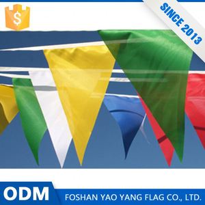 Alibaba Chine Marché Personnalisé Imprimé Pas Cher En Gros Clap Chaîne Drapeau - Product Image 1