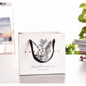 WZD1-1 taille Moyenne <span class=keywords><strong>noir</strong></span> impression feuille d'or estampage logo d'entreprise personnalisé cadeau <span class=keywords><strong>sac</strong></span> en papier - Product Image 4