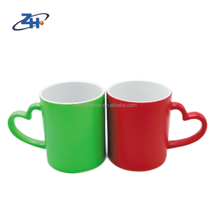 Nuova tazza di ceramica <span class=keywords><strong>con</strong></span> rivestimento colorato a fluorescenza stile nordico in gres tazza tazza da caffè <span class=keywords><strong>con</strong></span> manico a <span class=keywords><strong>cuore</strong></span> nuovi prodotti - Product Image 2