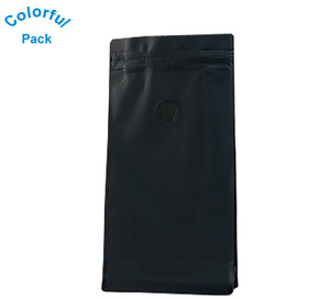 Sac à café <span class=keywords><strong>noir</strong></span> mat personnalisé en <span class=keywords><strong>aluminium</strong></span> avec valve, 500g (1 livre), 13,5*26,5cm, fond carré en PE, thermoscellable - Product Image 1