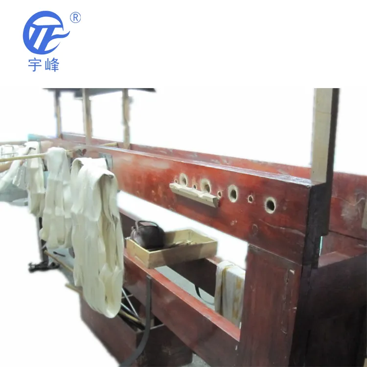คุณลักษณะใหม่ Dupion อัตโนมัติ Silk Reeling Machine สำหรับ Reeling Bivoltine สีขาว Cocoons