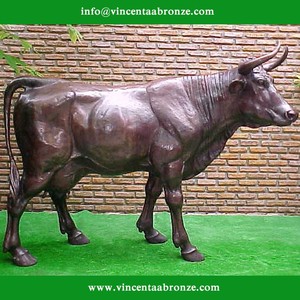 2015 caliente de la venta decoración de bronce de tamaño natural de la vaca estatua - Product Image 1
