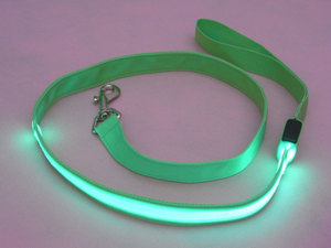 La entrega más rápida de logotipo de impresión personalizado perro Correa luz personalizado personalización <span class=keywords><strong>led</strong></span> correa de perro - Product Image 2