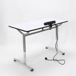 Pince de bord de bureau à prise américaine sur prise de courant/concentrateur d'alimentation et de données montable sur bord de table - Product Image 5