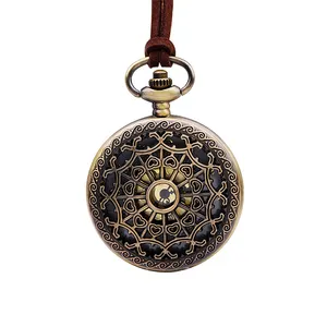 Antique Steampunk do Relógio de Bolso de Quartzo Do Vintage Mulheres Homens Cadeia Colar de Pingente de Coração Oco Relógio (KKWT82035)