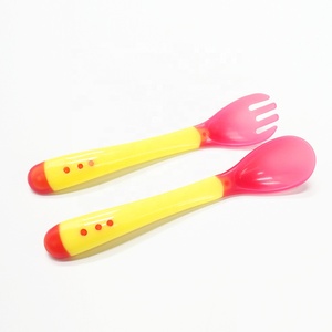 열에 민감한 소프트 헤드 최고의 실리콘 아기 수유 숟가락과 포크 - Product Image 3