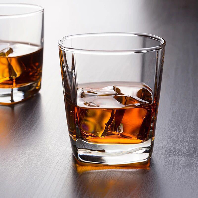 Wholesale Custom 6oz small square whisky glass cup