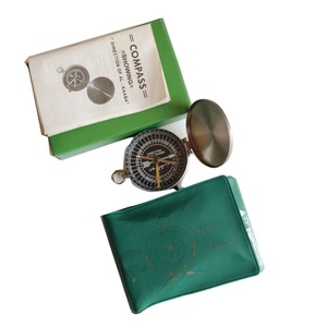 Boussole musulmane à rabat en acier inoxydable G45-1 format de poche avec instructions arabes claires pour la prière islamique et boîte cadeau incluse - Product Image 5