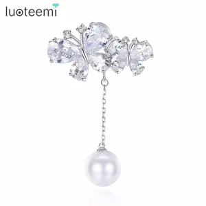 LUOTEEMI New Vivid CZ Pha Lê Bướm Với Tạo Ra Trắng Vòng Ngọc Trai Thả Thời Trang Brooch Pin Đối Với Phụ Nữ Cưới Trang Sức Quà Tặng