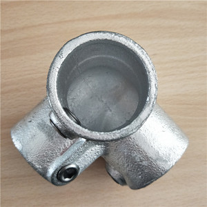 Raccord de serrage à clé Té à trois prises à 90 degrés - Product Image 2