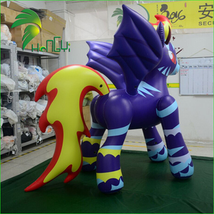 Huanhong — <span class=keywords><strong>cheval</strong></span> <span class=keywords><strong>gonflable</strong></span> personnalisé avec imprimés de dessins animés, <span class=keywords><strong>cheval</strong></span> volant de la mascotte, de meilleure qualité - Product Image 1