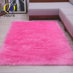 Alfombra de felpa Rosa Faux Fur alfombra para dormitorio - Product Image 3
