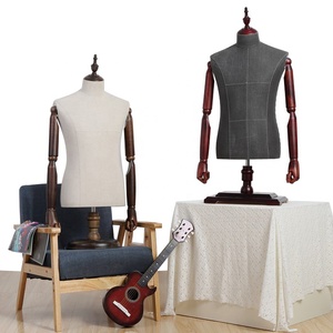 Maniquí de torso de <span class=keywords><strong>busto</strong></span> con forma de vestido de <span class=keywords><strong>hombre</strong></span> envuelto en tela para boutique de negocios con brazos de madera - Product Image 1