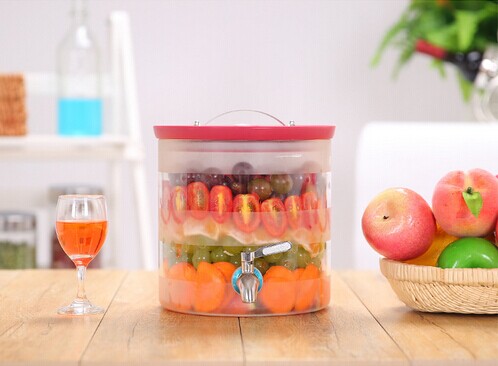 Heat Resistant Glass Jar Ice Tea Beverage Dispenser with Screw On Lid - 4.8L/7.5L Capacity - Stainless Steel Faucet