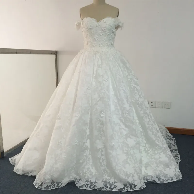 Fa113 imagem real moda uma linha fora do ombro inteiro renda, personalizado make sweetheart aplique rendas miçangas vestidos de casamento