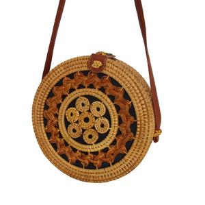 Vente en gros au Vietnam de sacs à main style dame en rotin tissé à la main avec doublure en lin plumes colorées décoration prix compétitif - Product Image 6