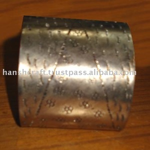 Boutons de manchette en métal de mode et pinces à cravate pour des occasions de fête - Product Image 1