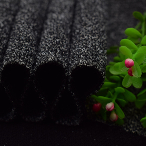 Vente en gros 500 g/m² Tissu polyester brossé Couleur unie Polaire tricotée pour vêtements Laine artificielle Cachemire pour vêtements - Product Image 4