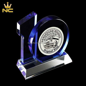 Azul cristal troféu corporativo conceito de negócios 10 anos presente de aniversário
