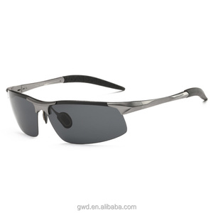 Lunettes de <span class=keywords><strong>soleil</strong></span> polarisées Al-Mg TAC pour hommes fabriquées sur mesure avec protection UV400 Style tendance OEM - Product Image 1