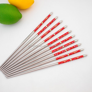 Varios Tipos <span class=keywords><strong>de</strong></span> <span class=keywords><strong>Palillos</strong></span> <span class=keywords><strong>de</strong></span> <span class=keywords><strong>Acero</strong></span> Inoxidable Repujados para Sushi - Product Image 6
