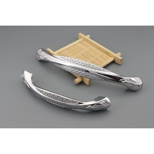 Prix le plus bas articles <span class=keywords><strong>moins</strong></span> chers belle apparence quincaillerie de meubles tirer deux ventilateurs sur le bar avec conception de points armoire commode poignées d'armoire - Product Image 3