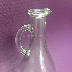 <span class=keywords><strong>Bouteille</strong></span> distributrice en verre <span class=keywords><strong>avec</strong></span> poignée et <span class=keywords><strong>bec</strong></span> <span class=keywords><strong>verseur</strong></span> et bouchon en liège <span class=keywords><strong>pour</strong></span> <span class=keywords><strong>huile</strong></span> <span class=keywords><strong>d</strong></span>'<span class=keywords><strong>olive</strong></span> et vinaigre, 500 ml - Product Image 3