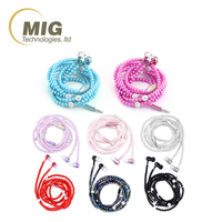 Écouteurs intra-auriculaires pour téléphone portable, avec micro, perles de diamant et de perles, collier de couple, écouteurs tendance, cadeau pour filles, écouteurs