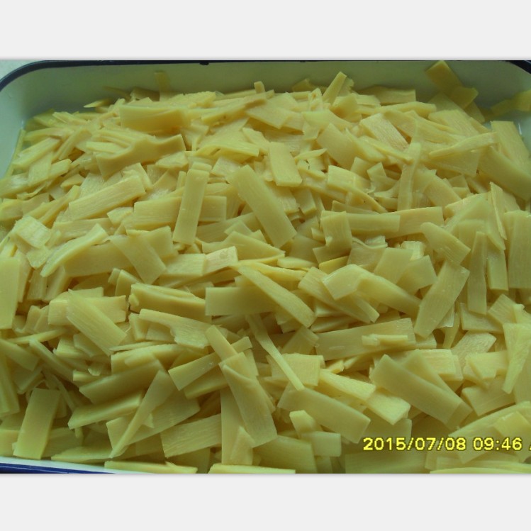Хорошие консервированные бамбуковые кусочки