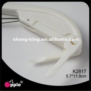 กรรไกรตัดเล็บแอปเปิ้ล K2817 สแตนเลสสตีล ปากแบน 5.7x11.8 ซม. ทนทานสำหรับใช้กับนิ้วมือ - Product Image 4