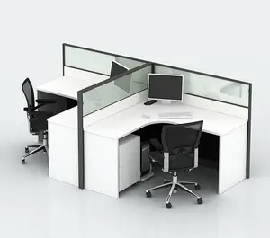 铝玻璃办公室分区与层压木桌面板