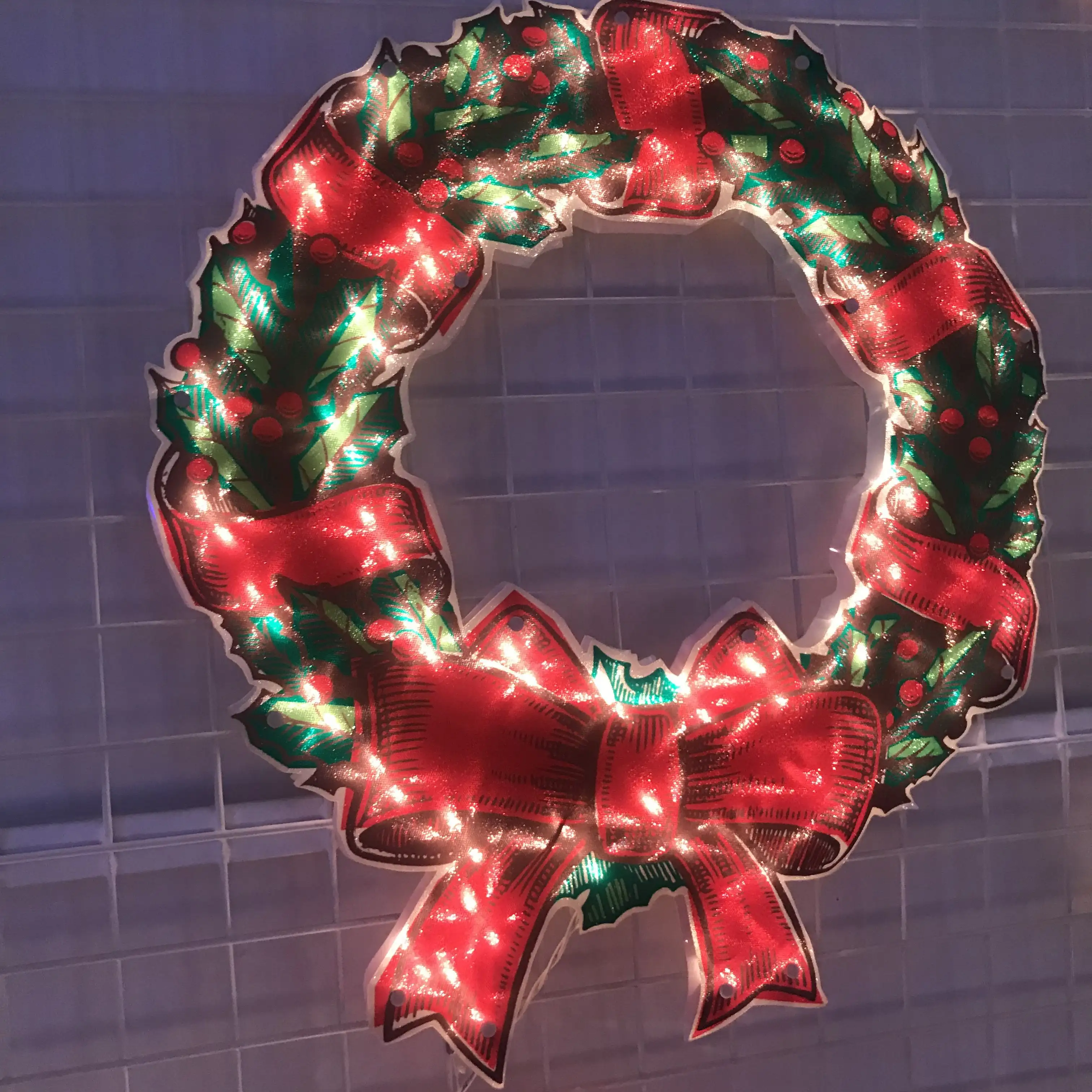 UL سلسلة عطلة عيد الميلاد مضاءة بريق الثلاثية الأبعاد بيري إكليل عيد الميلاد نافذة الجدار صورة ظلية الديكور مع 20 ضوء