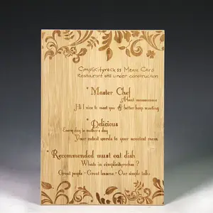 Carte d'invitation en bois bambou enregistrer le menu de la carte de date